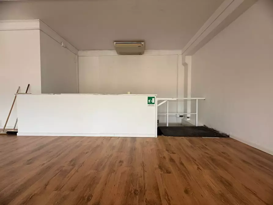 Immagine 6 di Ufficio in affitto  in Via Bacchelli a Livorno