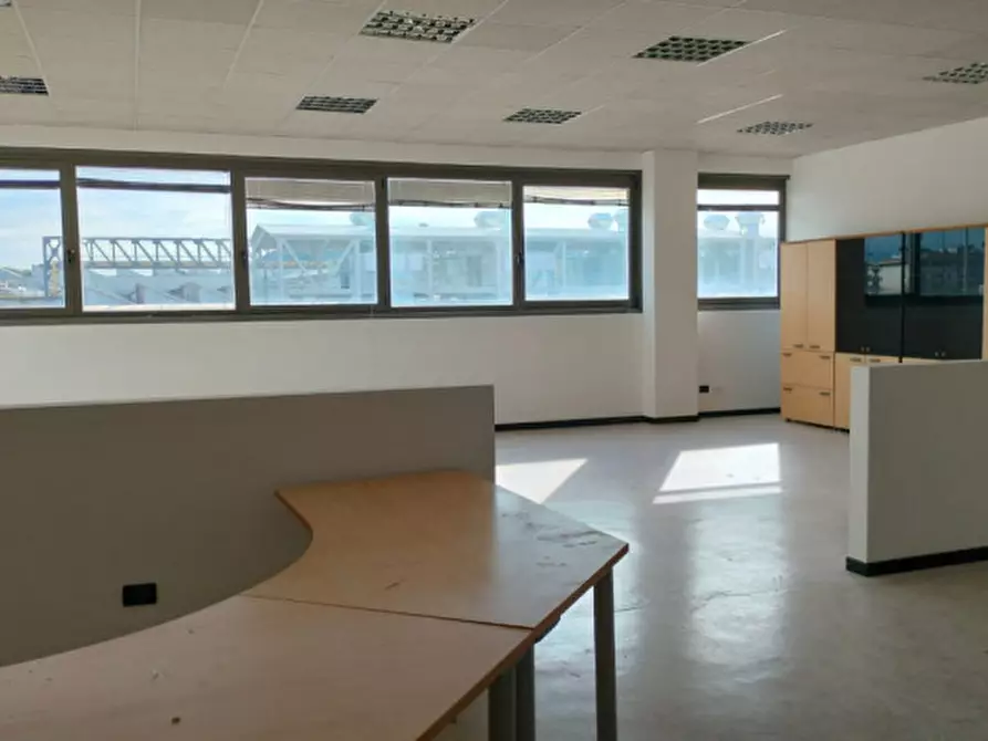Immagine 1 di Laboratorio in vendita  in Via Dell'Edilizia, 106 a Vicenza