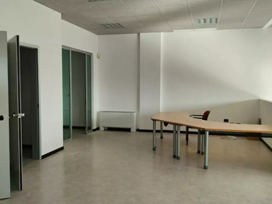 Immagine 7 di Laboratorio in vendita  in Via Dell'Edilizia, 106 a Vicenza