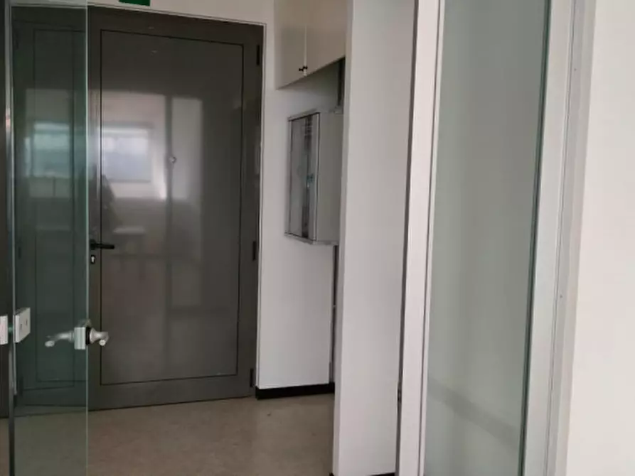 Immagine 9 di Laboratorio in vendita  in Via Dell'Edilizia, 106 a Vicenza