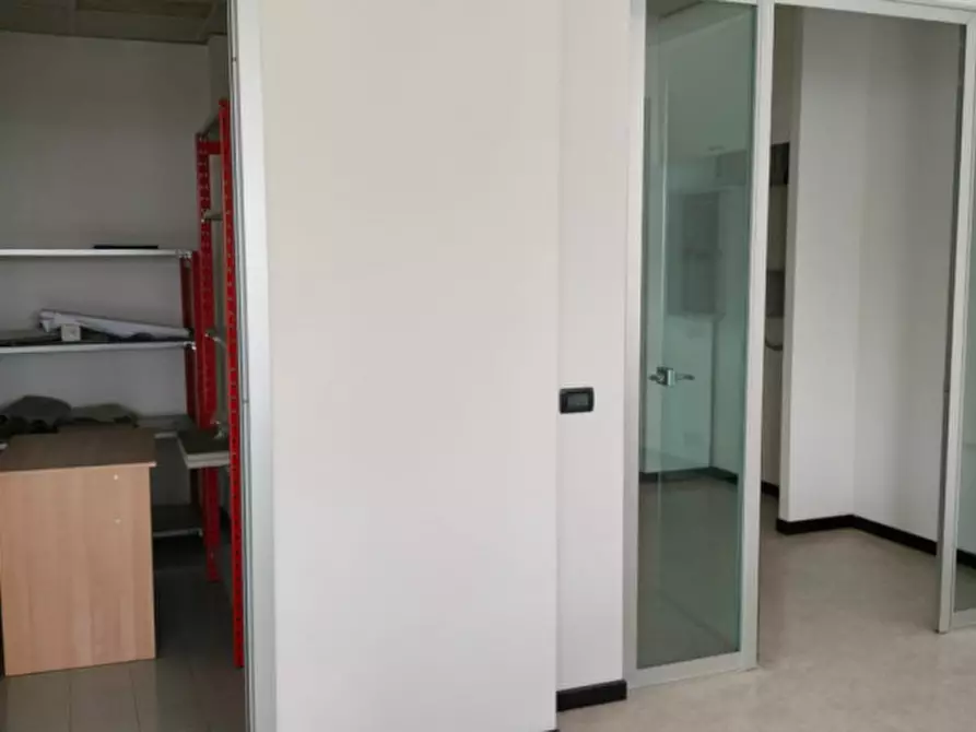 Immagine 10 di Laboratorio in vendita  in Via Dell'Edilizia, 106 a Vicenza