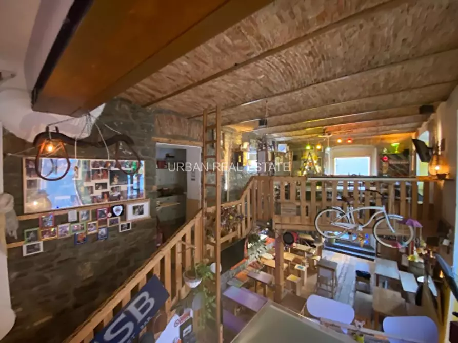 Immagine 9 di Negozio in vendita  in Via Conti 24 a Trieste