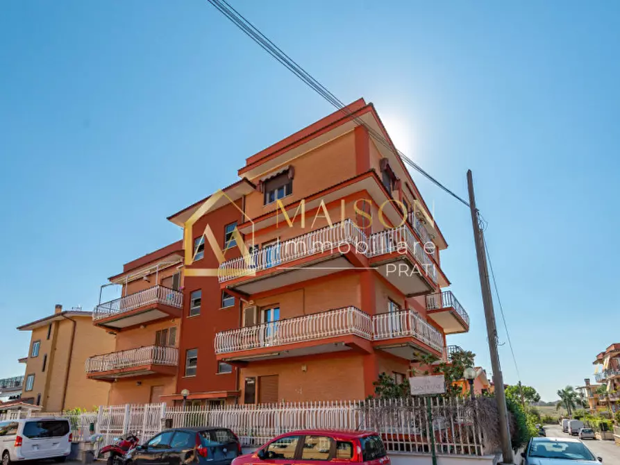 Immagine 30 di Appartamento in vendita  in Via Controne a Roma