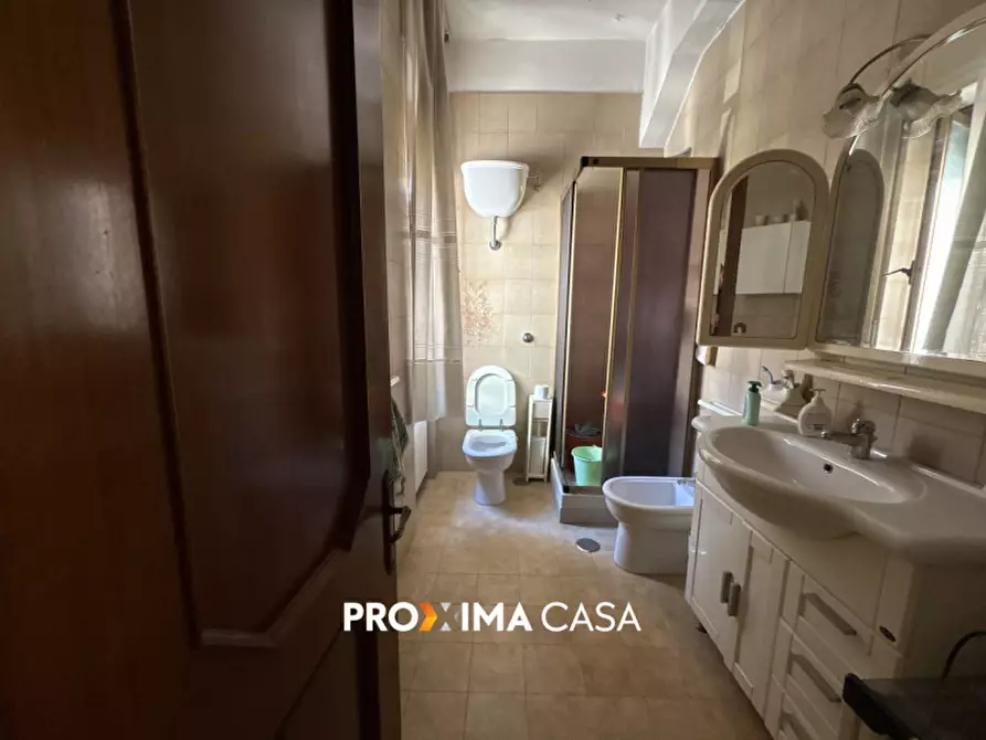 Immagine 19 di Appartamento in vendita  in Via Agostino Nifo 2 a Salerno