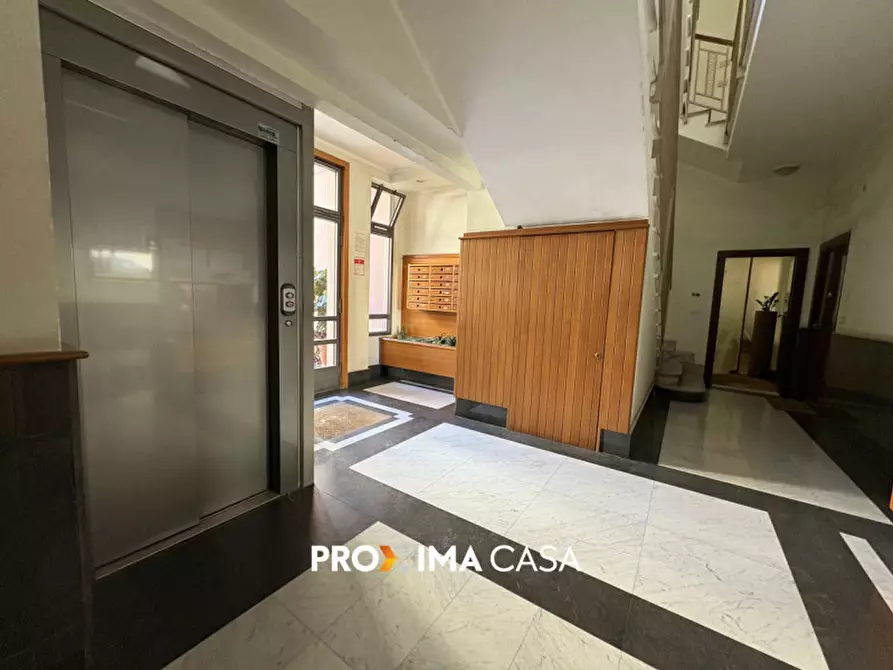 Immagine 25 di Appartamento in vendita  in Via Agostino Nifo 2 a Salerno