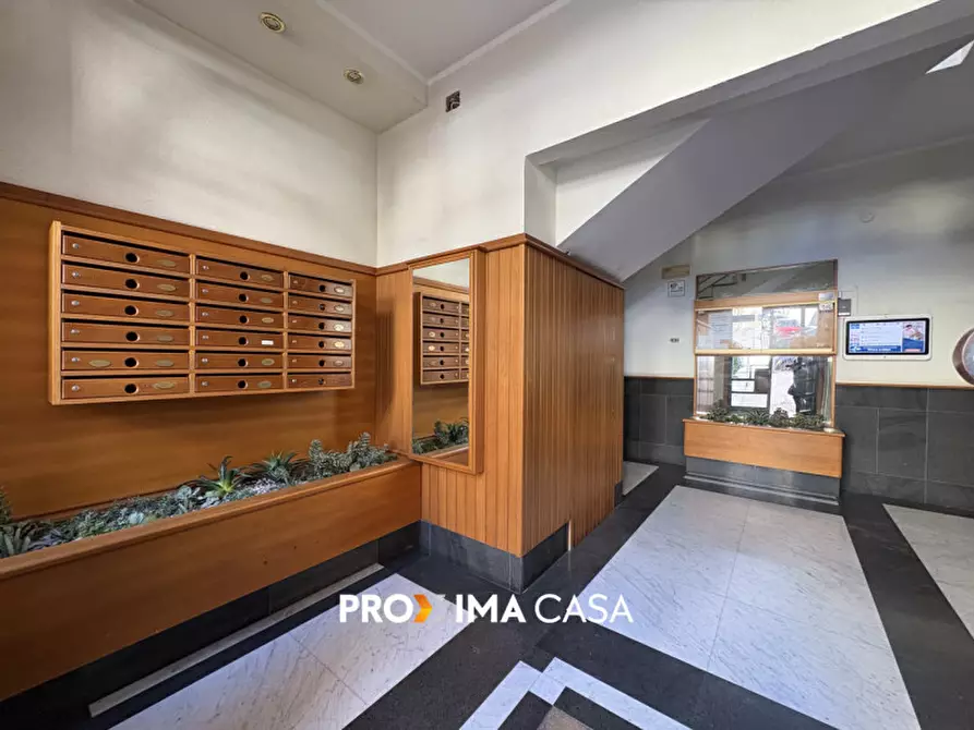 Immagine 26 di Appartamento in vendita  in Via Agostino Nifo 2 a Salerno