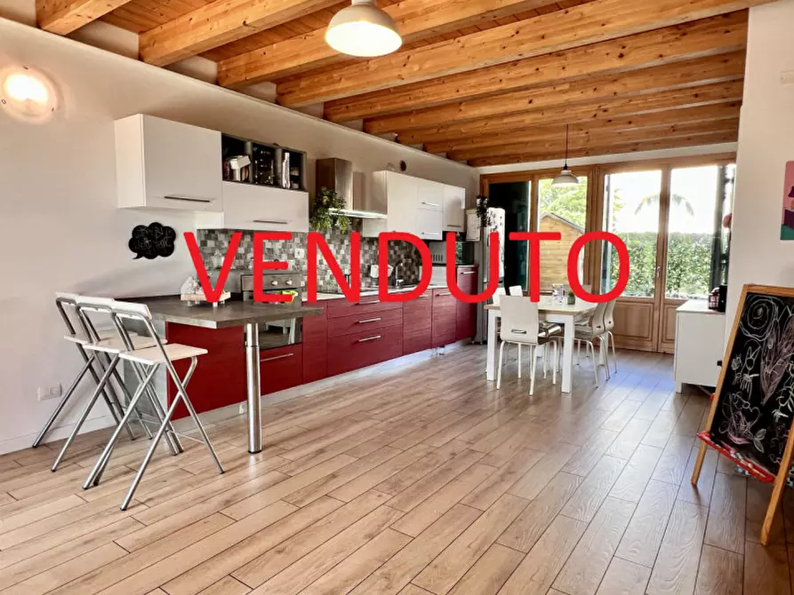 Immagine 1 di Villetta a schiera in vendita  in via Erino Girelli a Bussolengo
