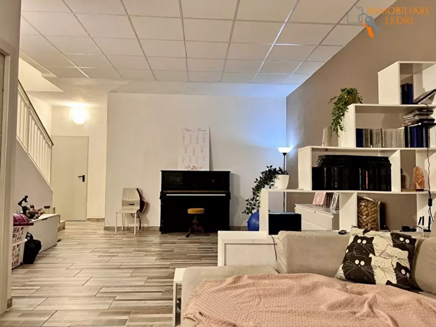 Immagine 13 di Villetta a schiera in vendita  in via Erino Girelli a Bussolengo