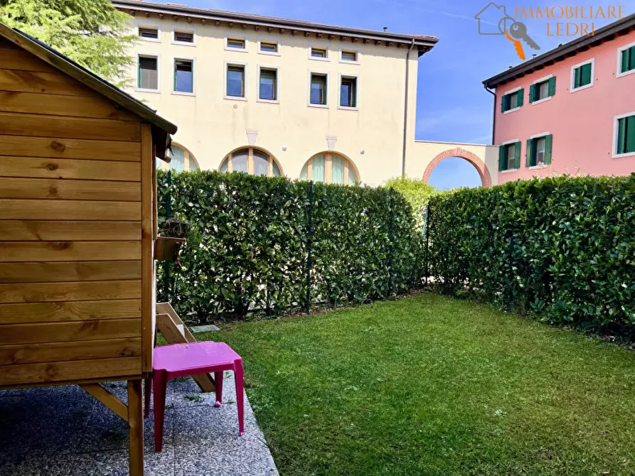 Immagine 14 di Villetta a schiera in vendita  in via Erino Girelli a Bussolengo