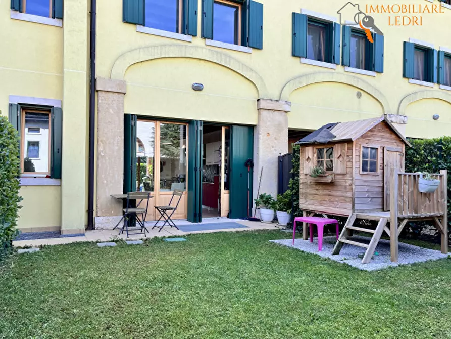 Immagine 21 di Villetta a schiera in vendita  in via Erino Girelli a Bussolengo