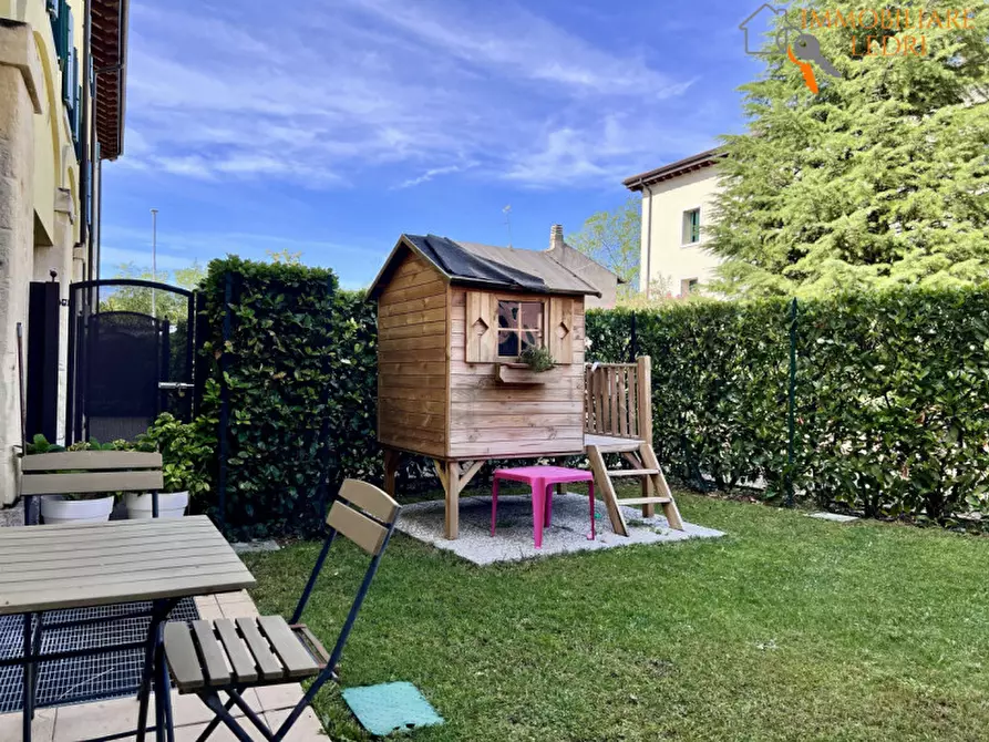 Immagine 27 di Villetta a schiera in vendita  in via Erino Girelli a Bussolengo