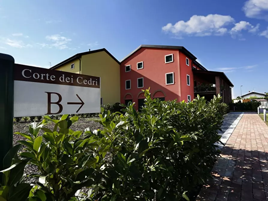 Immagine 37 di Villetta a schiera in vendita  in via Erino Girelli a Bussolengo