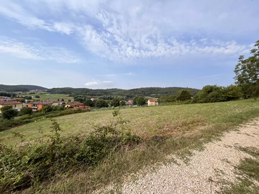 Immagine 3 di Terreno in vendita  in Via Alessandro Manzoni a Villaga