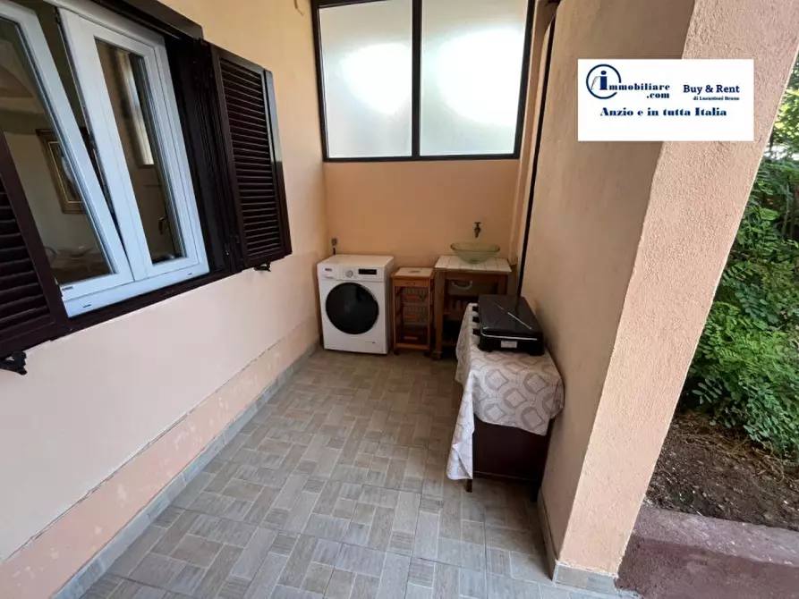 Immagine 5 di Appartamento in vendita  in VIA PARTENOPE a Anzio