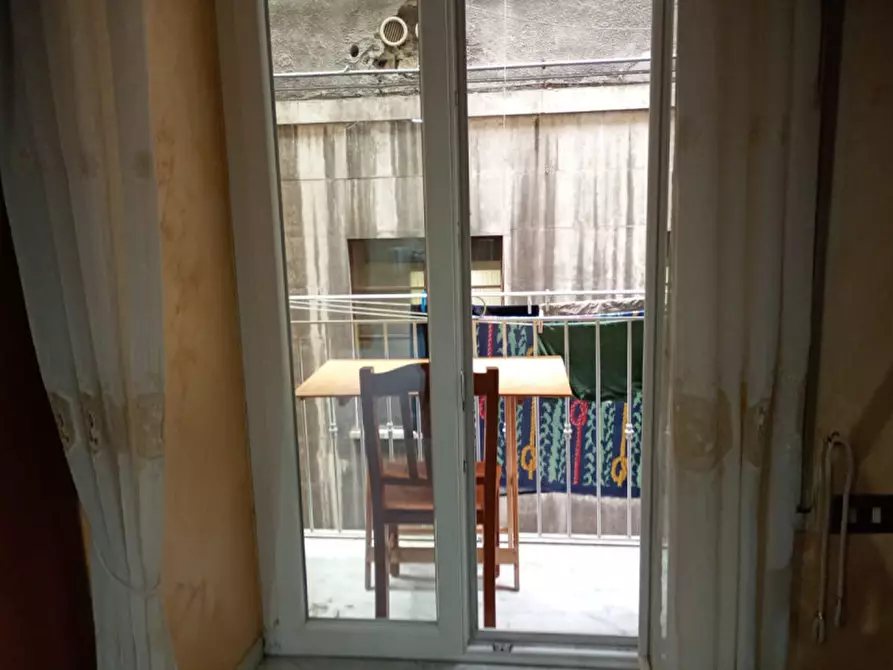 Immagine 3 di Camera in affitto  in vico pellegrini 14 a Napoli