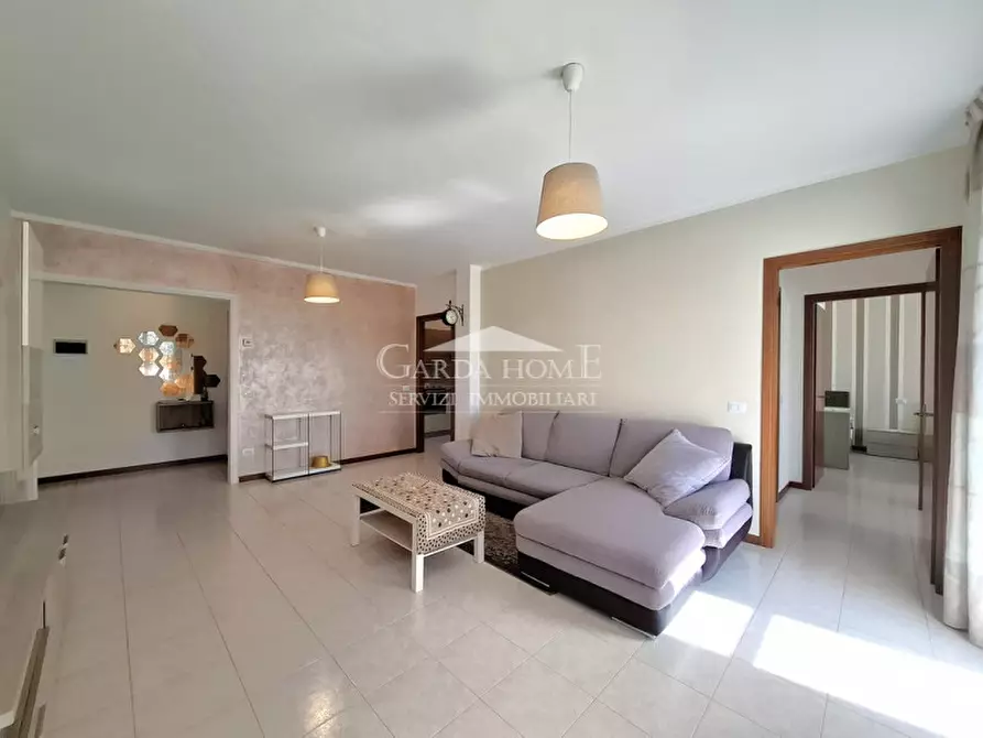 Immagine 1 di Appartamento in vendita  in Via Marziale Cerutti a Lonato del Garda