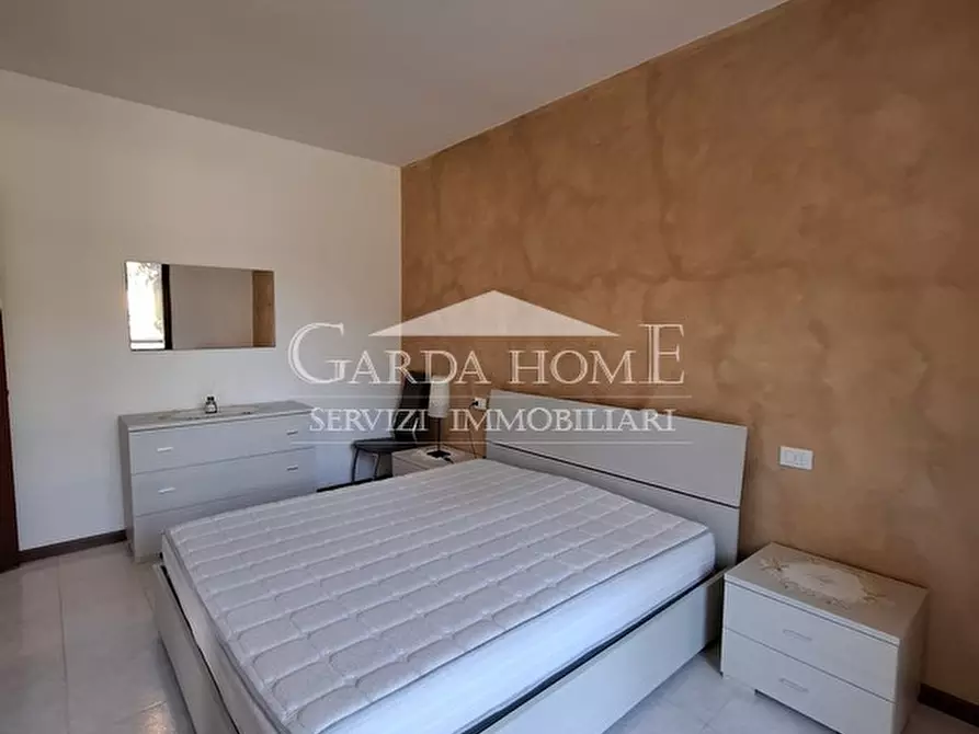 Immagine 17 di Appartamento in vendita  in Via Marziale Cerutti a Lonato del Garda