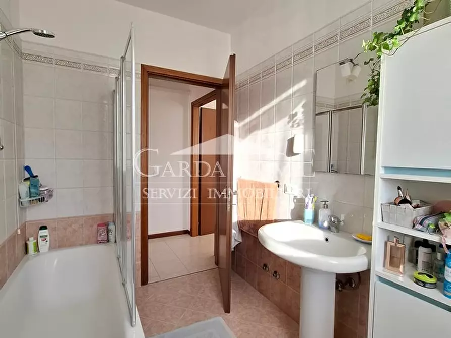 Immagine 22 di Appartamento in vendita  in Via Marziale Cerutti a Lonato del Garda