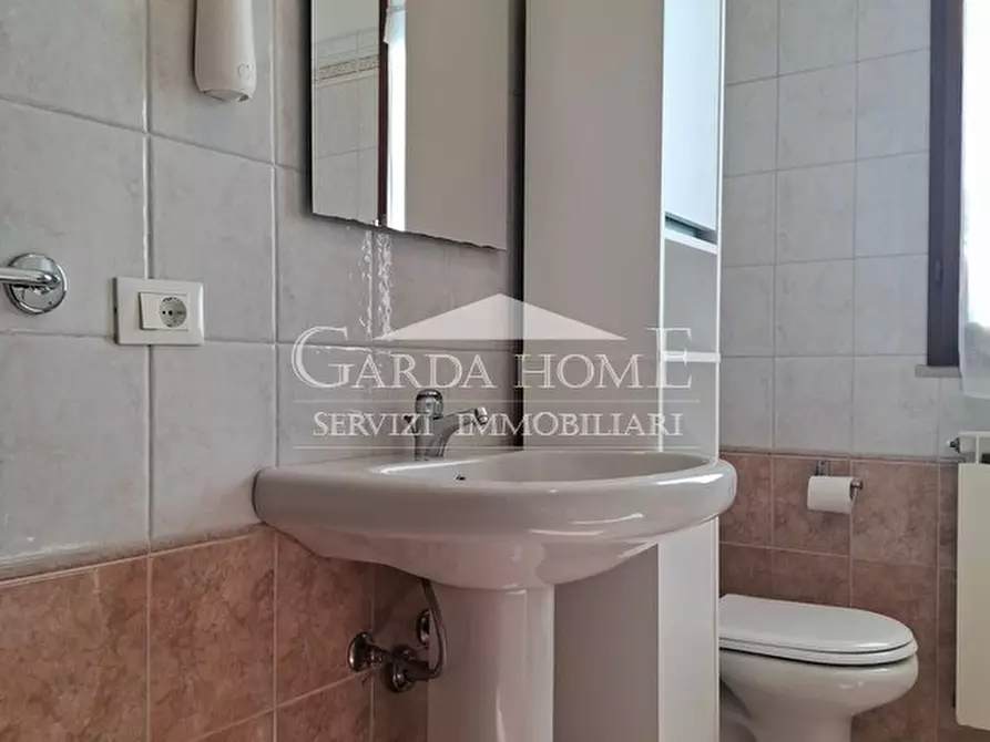 Immagine 27 di Appartamento in vendita  in Via Marziale Cerutti a Lonato del Garda