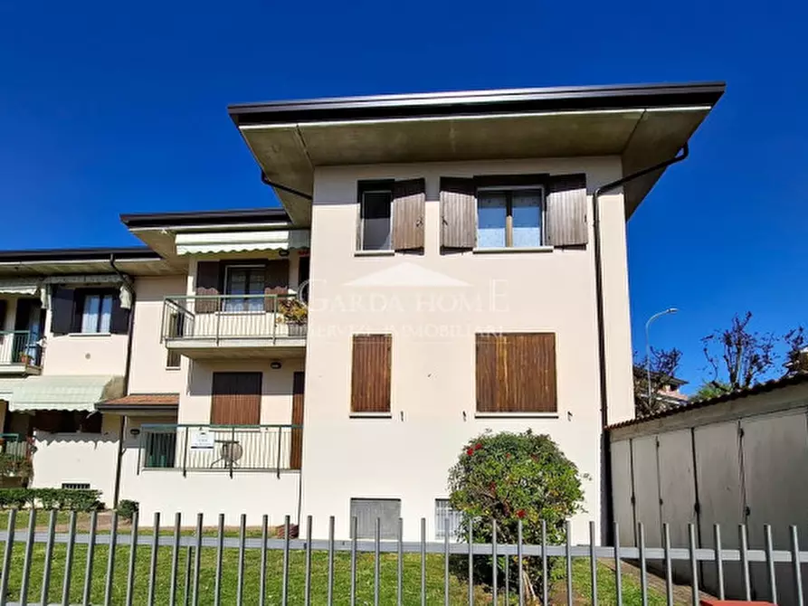 Immagine 36 di Appartamento in vendita  in Via Marziale Cerutti a Lonato del Garda