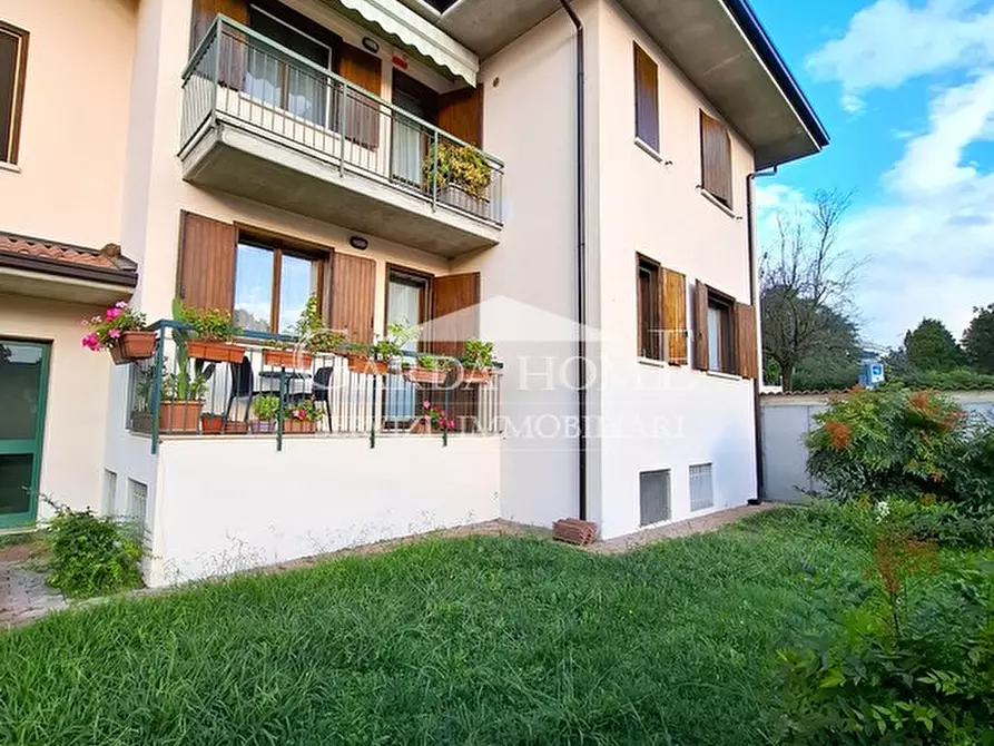 Immagine 42 di Appartamento in vendita  in Via Marziale Cerutti a Lonato del Garda