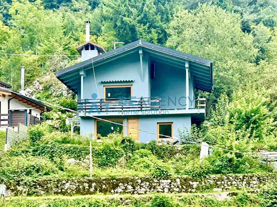 Immagine 1 di Casa indipendente in vendita  in Strada Provinciale Recoaro Mille a Recoaro Terme