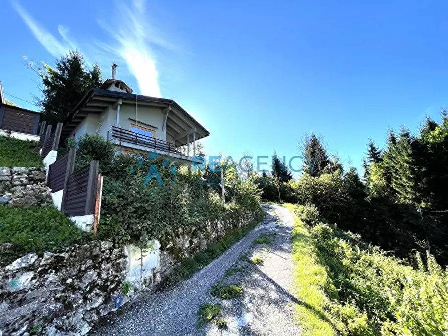 Immagine 2 di Casa indipendente in vendita  in Strada Provinciale Recoaro Mille a Recoaro Terme