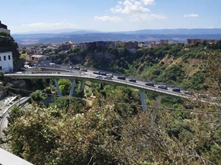 Immagine 18 di Appartamento in vendita  in larghetto spirito santo a Catanzaro