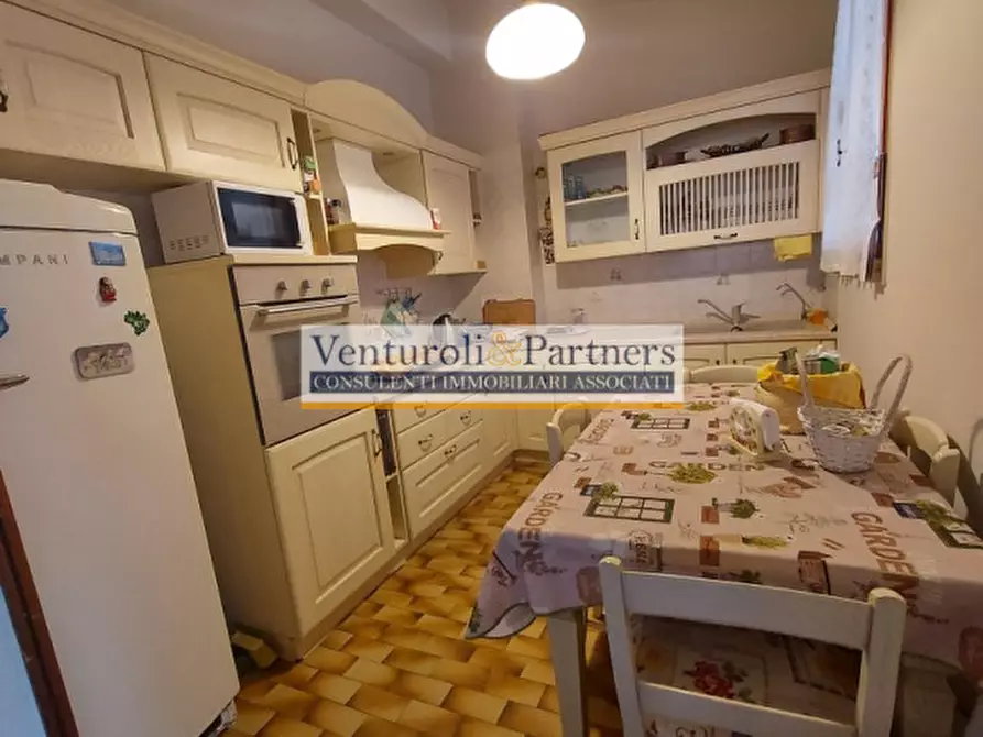 Immagine 3 di Palazzo in vendita  in Località Quarena a Gavardo