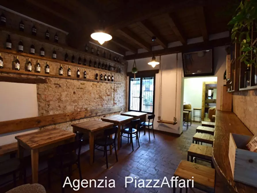 Immagine 1 di Attività commerciale in vendita  in Via Giuseppe Garibaldi a Piove Di Sacco