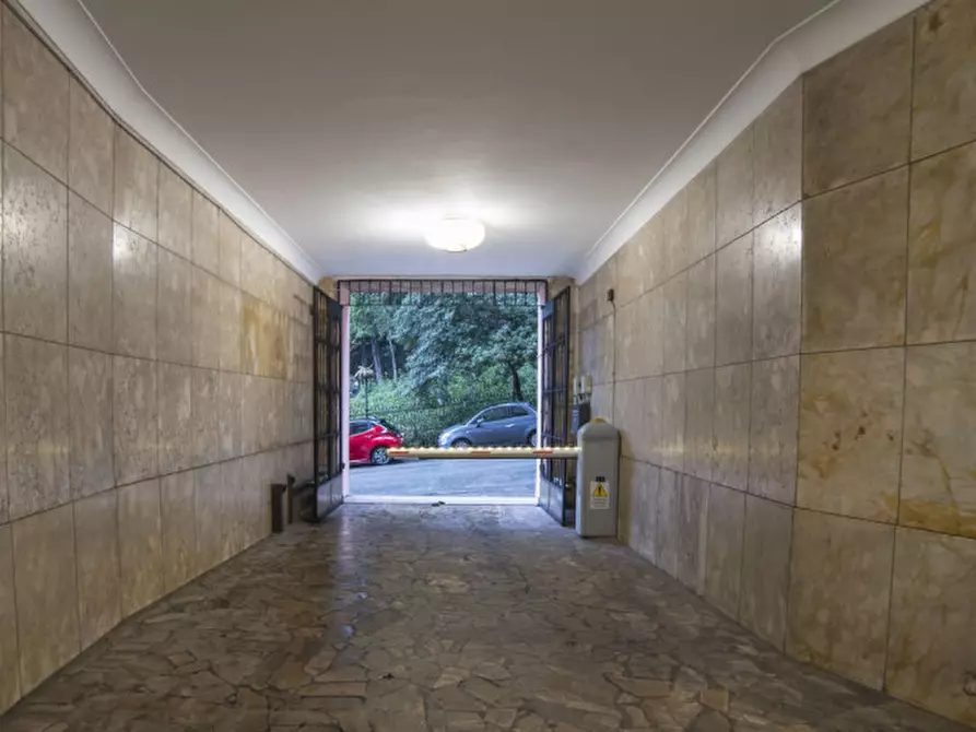 Immagine 18 di Ufficio in vendita  in Martin Piaggio 17 a Genova