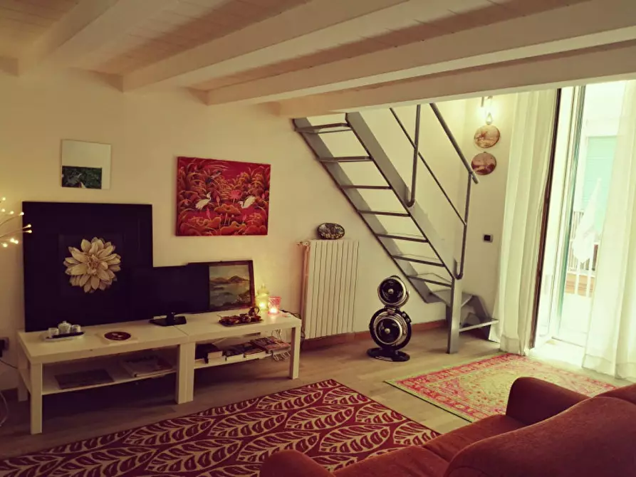 Immagine 1 di Appartamento in affitto  in Vico Tiratoio a Napoli