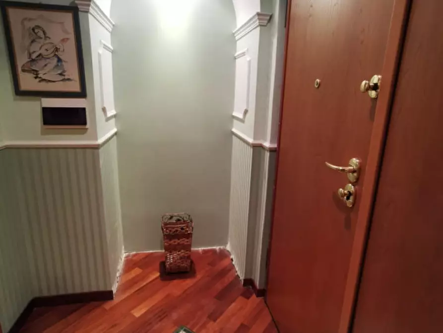 Immagine 2 di Appartamento in vendita  in via larghetto spirito santo a Catanzaro