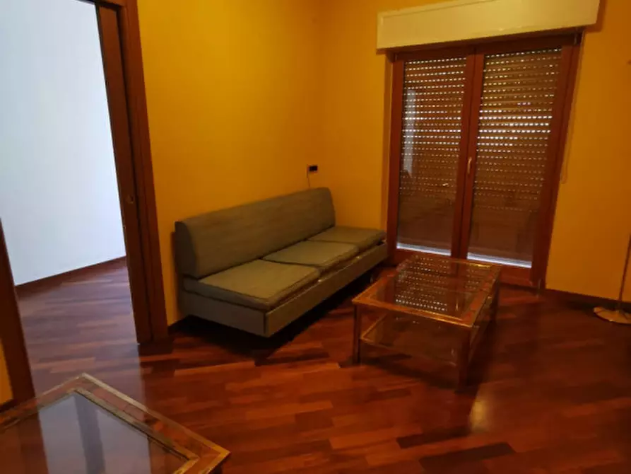 Immagine 3 di Appartamento in vendita  in via larghetto spirito santo a Catanzaro