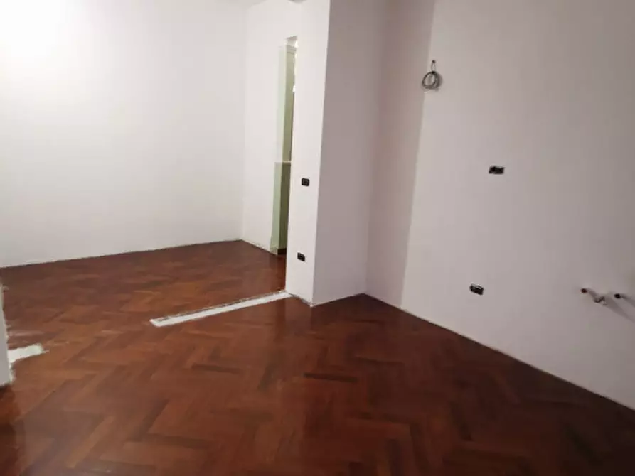 Immagine 13 di Appartamento in vendita  in via larghetto spirito santo a Catanzaro