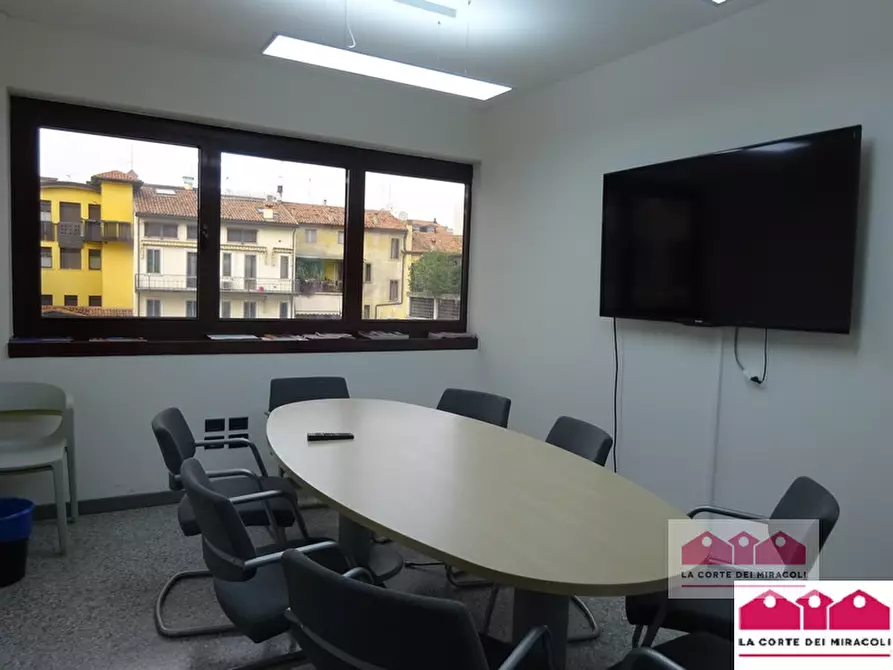 Immagine 3 di Ufficio in affitto  in Viale Verdi a Vicenza