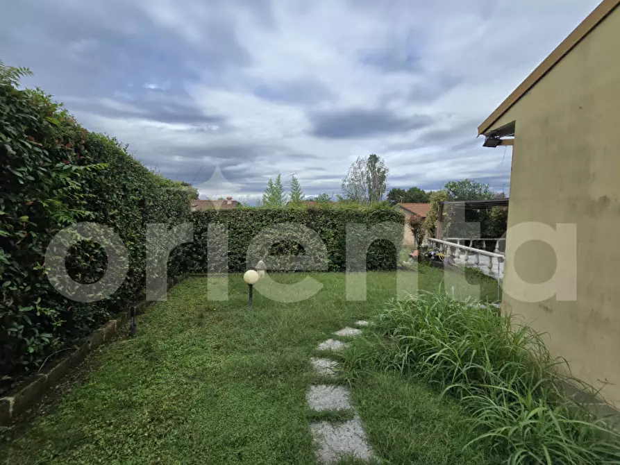 Immagine 6 di Casa bifamiliare in vendita  in Via Liguria 32 a Lonato del Garda