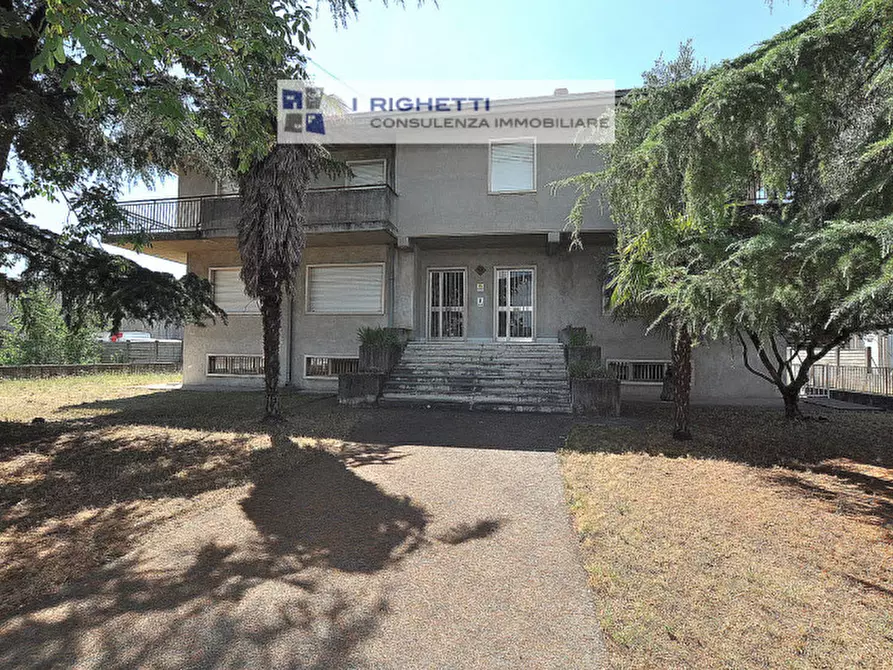 Immagine 3 di Laboratorio in vendita  in Via Dell'Artigianato a Bussolengo