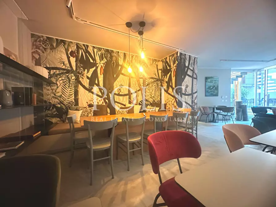 Immagine 12 di Attività commerciale in vendita  in Via Diaz a Appiano Gentile