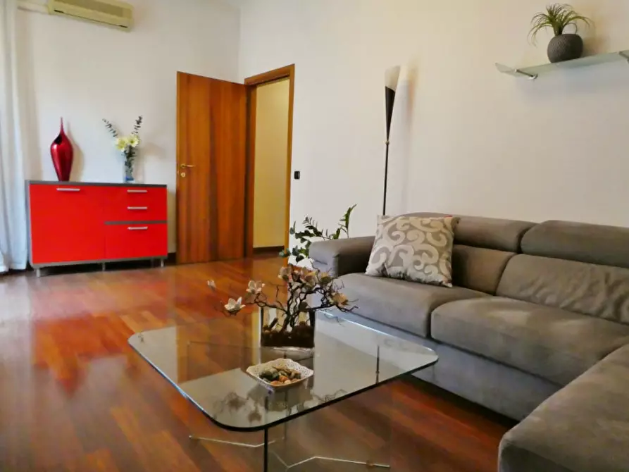 Immagine 2 di Appartamento in vendita  in Viale Divisione Julia a Vicenza