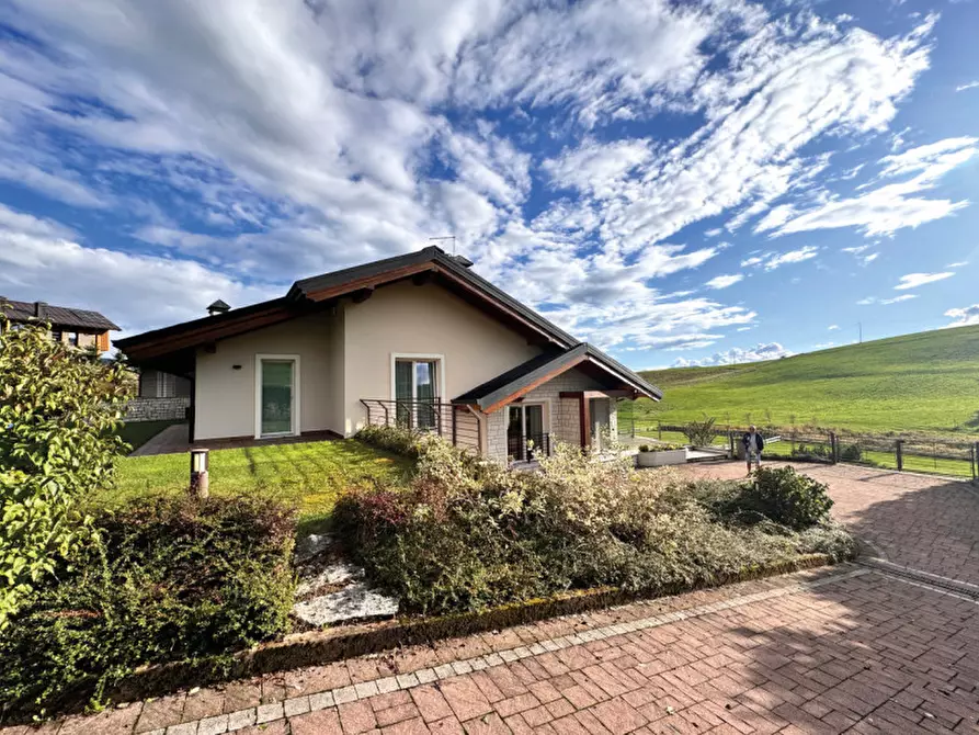 Immagine 9 di Villa in vendita  in Via Berga a Asiago
