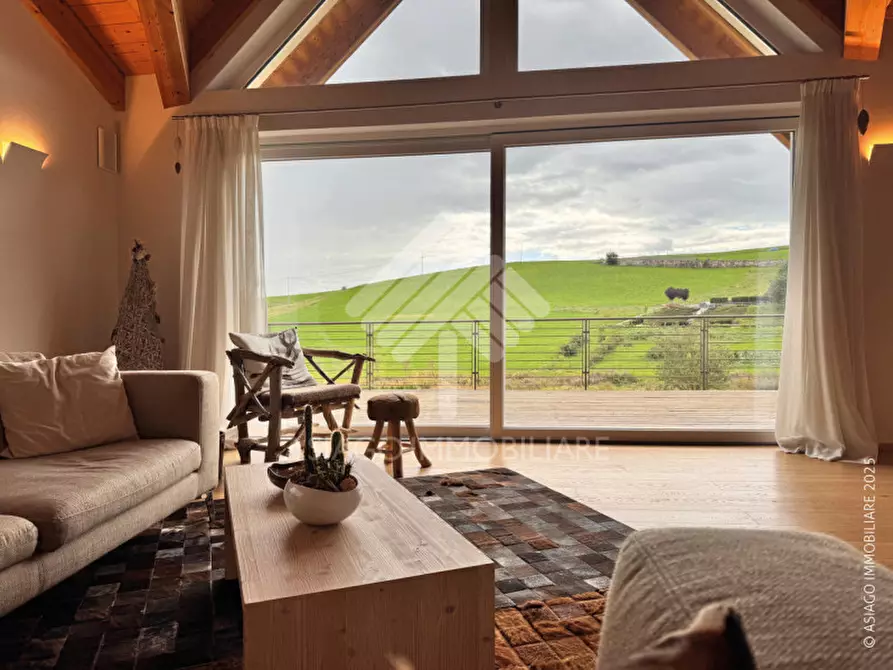 Immagine 17 di Villa in vendita  in Via Berga a Asiago