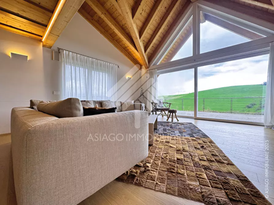 Immagine 18 di Villa in vendita  in Via Berga a Asiago