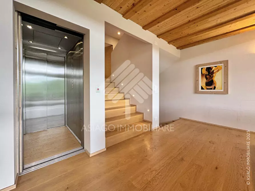 Immagine 20 di Villa in vendita  in Via Berga a Asiago
