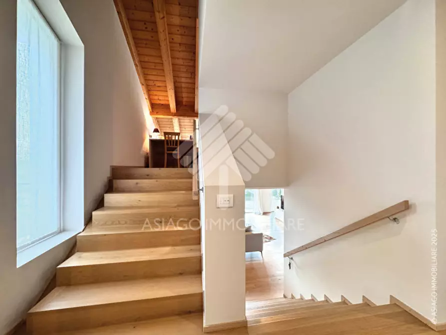 Immagine 23 di Villa in vendita  in Via Berga a Asiago