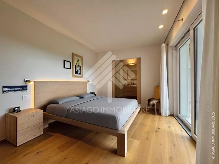 Immagine 27 di Villa in vendita  in Via Berga a Asiago