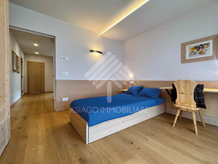 Immagine 39 di Villa in vendita  in Via Berga a Asiago