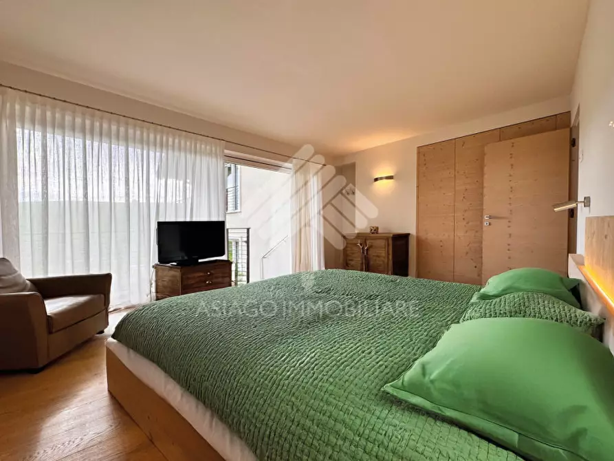 Immagine 40 di Villa in vendita  in Via Berga a Asiago