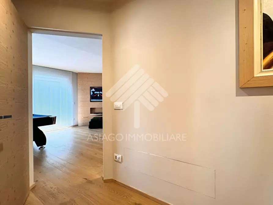 Immagine 46 di Villa in vendita  in Via Berga a Asiago