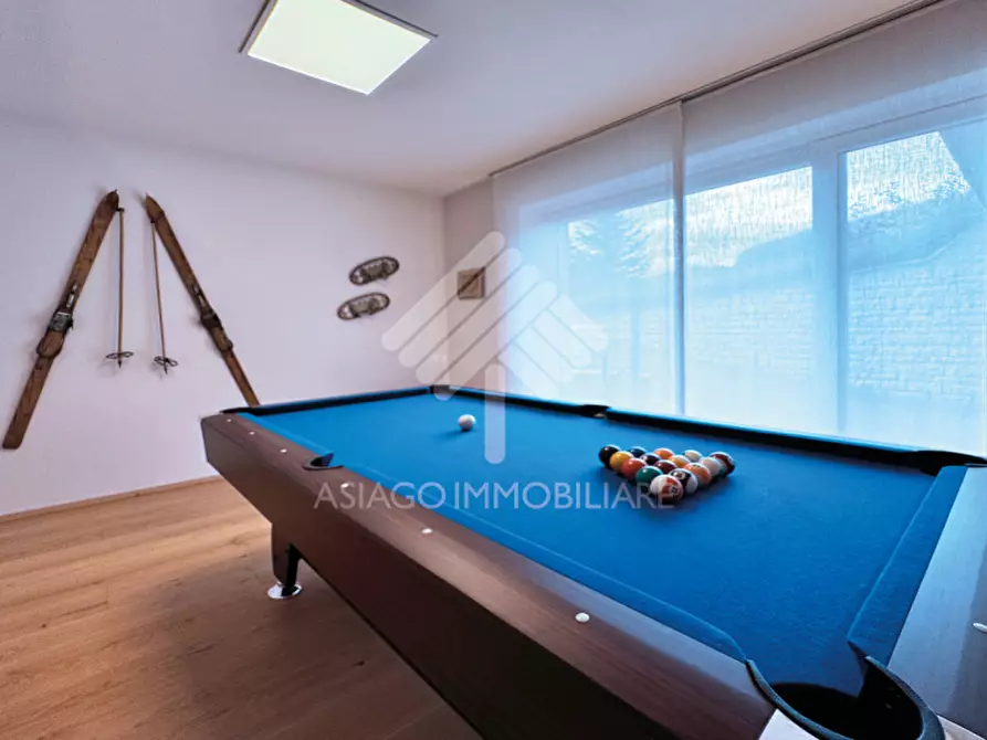 Immagine 48 di Villa in vendita  in Via Berga a Asiago